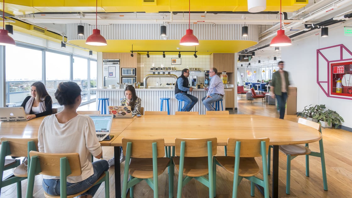 Nine benefits of coworking spaces